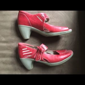 Merrell red peep toe heels